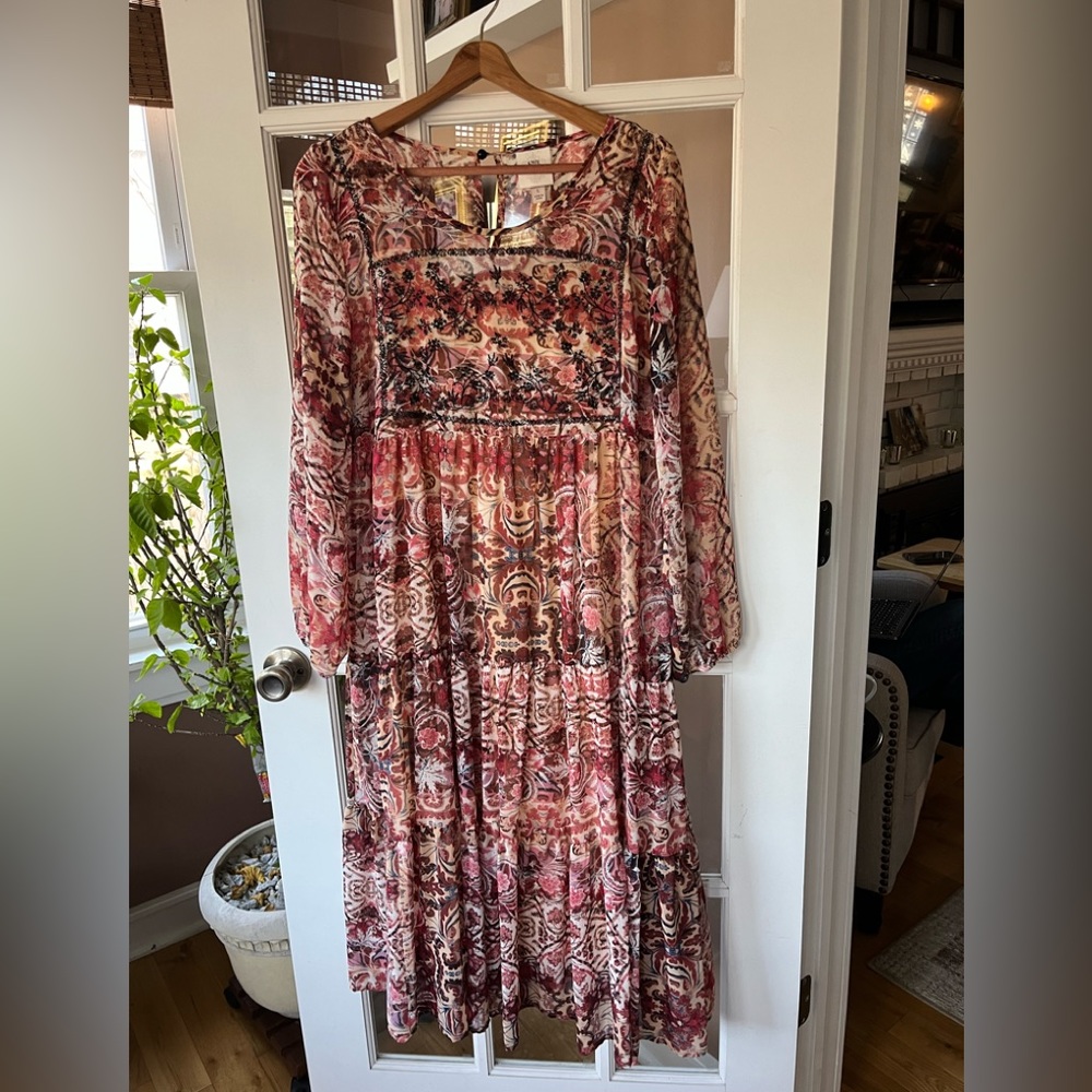 Flowery midi dress from Knox Rose